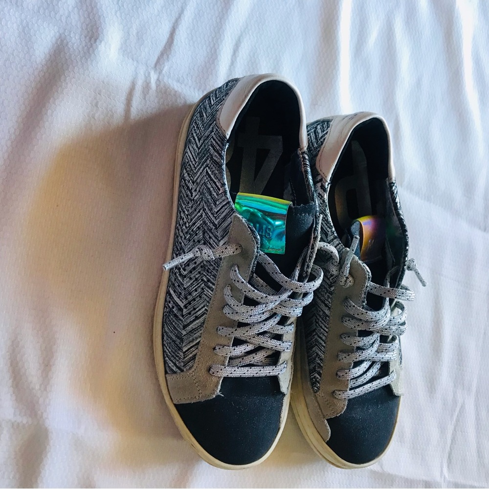 P448 Black, White & Gray Low-Top Sneakers - Picture 12 of 13